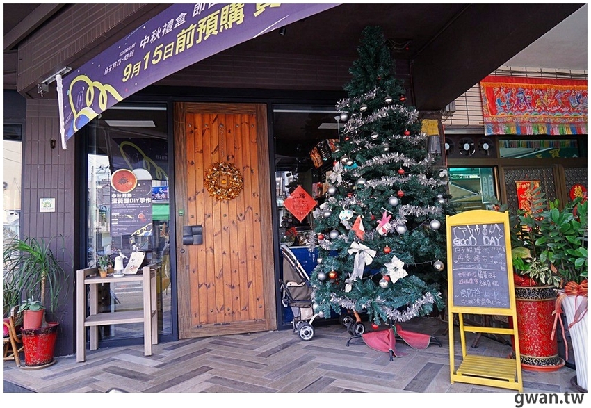 整顆手工布丁搭配丹麥麵包，台南超療癒的布丁麵包在這裡！