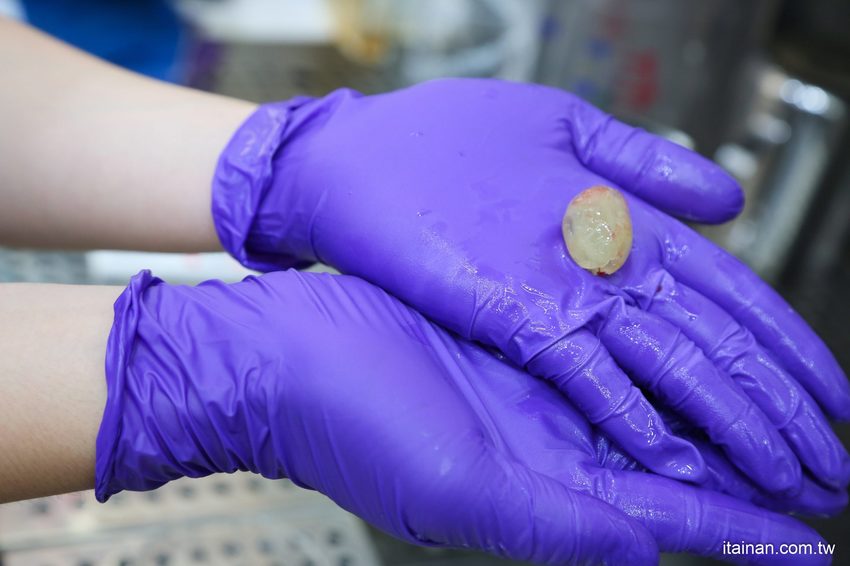 台南飲料｜「三分春色台南華北店」絕美漸層系飲料、鮮果、茶湯!最夯的葡萄芝士也喝的到，每月推奉茶日買一送一! - 台南好Food遊