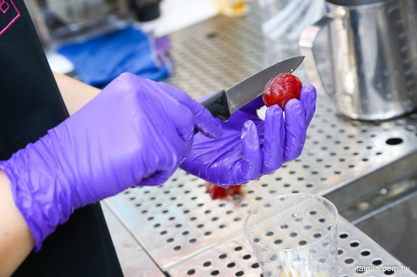 台南飲料｜「三分春色台南華北店」絕美漸層系飲料、鮮果、茶湯!最夯的葡萄芝士也喝的到，每月推奉茶日買一送一! - 台南好Food遊