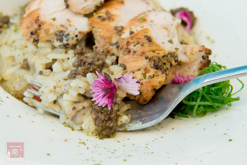 【臺南美食】夏季菜單新推出|使用溫體肉和進口配料|加價可升級套餐|隱藏版菜色|燉飯|義大利麵|輕食早午餐~~W&T kitchen - 南人幫