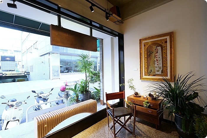 嘉義美食⎪盛食咖哩店。咖哩口感醇厚,瑪莎拉香料香氣濃郁,必點烤餅搭咖哩醬。嘉義巷弄美食,五顆星評價。 @捲捲頭 Wonderful 品味。生活 /tmp/phpWiE8wR