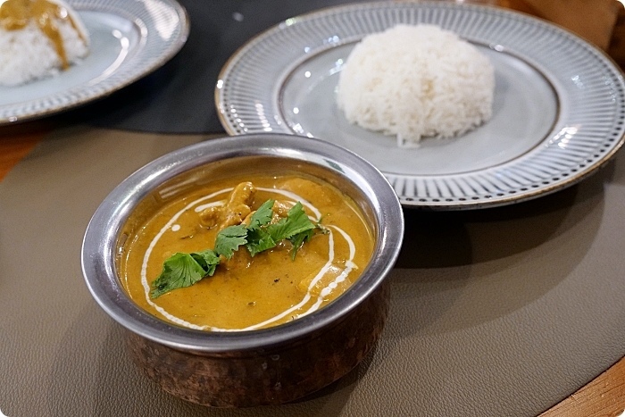 嘉義美食⎪盛食咖哩店。咖哩口感醇厚,瑪莎拉香料香氣濃郁,必點烤餅搭咖哩醬。嘉義巷弄美食,五顆星評價。 @捲捲頭 Wonderful 品味。生活 /tmp/phpHOyGFN