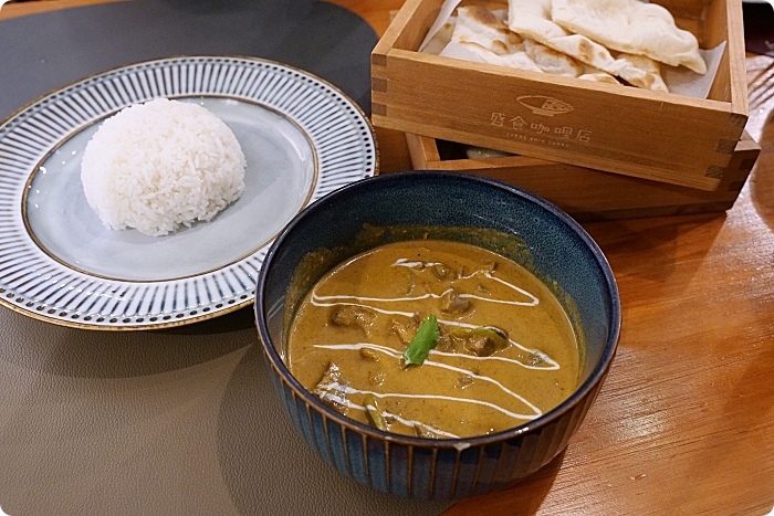 嘉義美食⎪盛食咖哩店。咖哩口感醇厚,瑪莎拉香料香氣濃郁,必點烤餅搭咖哩醬。嘉義巷弄美食,五顆星評價。 @捲捲頭 Wonderful 品味。生活 /tmp/phpJzOnsS