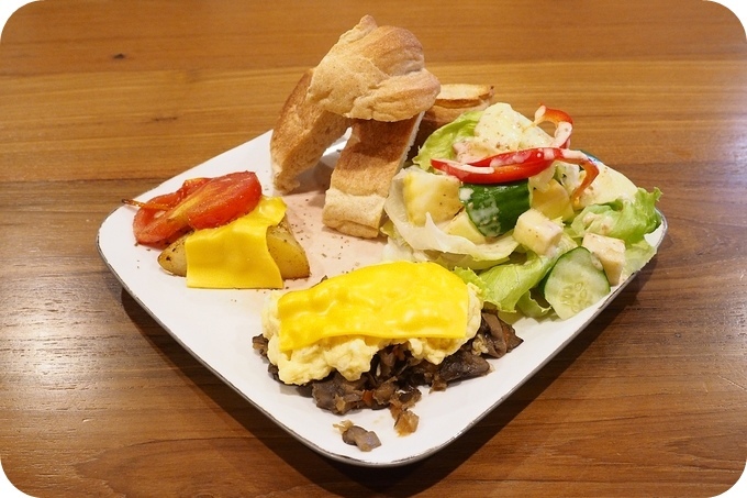 宜蘭美食⎪活力泉源早餐。必點手工果醬優格、磨菇青蛙堡,還有隱藏版拼盤。找蔬食料理,這裡很可以!!! @捲捲頭 Wonderful 品味。生活 宜蘭美食⎪活力泉源早餐。必點手工果醬優格、磨菇青蛙堡,還有隱藏版拼盤。找蔬食料理,這裡很可以!!! @捲捲頭 Wonderful 品味。生活