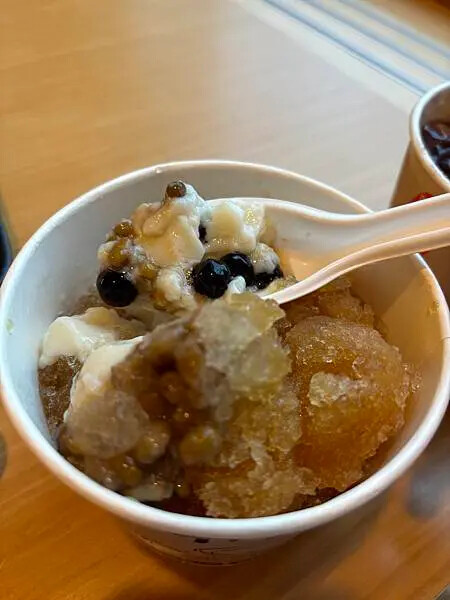 宜蘭礁溪和平豆花礁溪本舖天然手工的好吃豆花店!