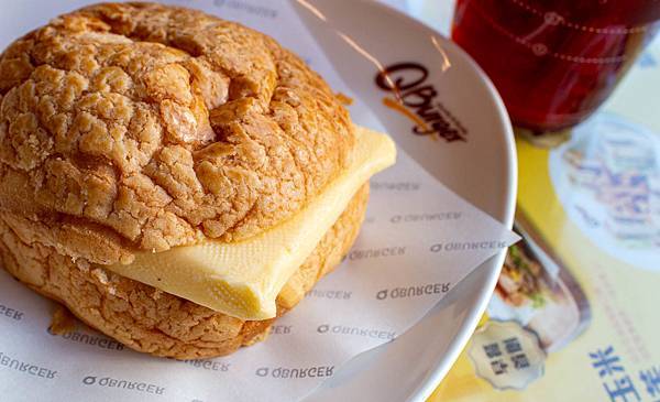 【蘆洲美食】Q Burger-正統香港與澳門的美味,首創港澳式早午餐店