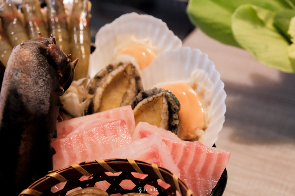 蘆洲海鮮火鍋_龍蝦火鍋_樂釜 鯛魚 火鍋