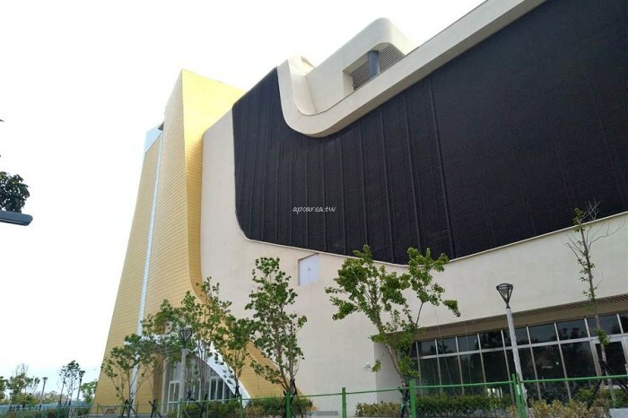 石饕低卡餐盒坊。走進2D漫畫世界吃便當,自助機點餐還可LINE PAY付款,台中鐵板低卡便當推薦 - 🍎 蘋果話日常🍎