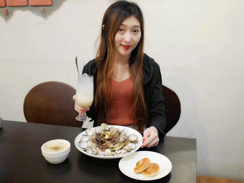 隨便大里店Blue，大里平價義大利麵店，Chinchintsaitsai新菜單2020，湯姆熊正對面。 @熊寶小榆の旅遊日記