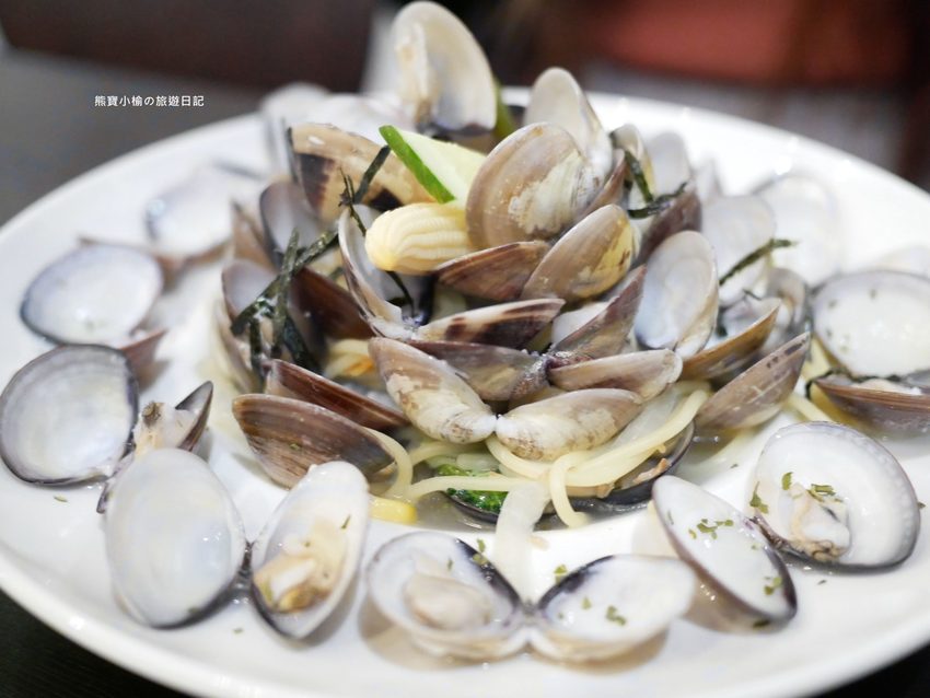 隨便大里店Blue，大里平價義大利麵店，Chinchintsaitsai新菜單2020，湯姆熊正對面。 @熊寶小榆の旅遊日記