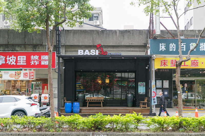 桃園龜山美食-巴適經典麻辣火鍋林口店-746元就有和牛吃到飽，還有牛舌牛肝隨你吃，珍珠奶茶自己調啊!!  (邀約) @民宿女王芽月-美食.旅遊.全台趴趴走