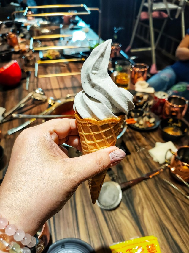 桃園龜山美食-巴適經典麻辣火鍋林口店-746元就有和牛吃到飽，還有牛舌牛肝隨你吃，珍珠奶茶自己調啊!!  (邀約) @民宿女王芽月-美食.旅遊.全台趴趴走