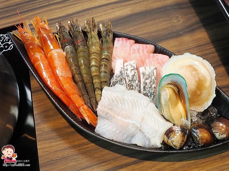 桃園龜山美食-巴適經典麻辣火鍋林口店-746元就有和牛吃到飽，還有牛舌牛肝隨你吃，珍珠奶茶自己調啊!!  (邀約) @民宿女王芽月-美食.旅遊.全台趴趴走