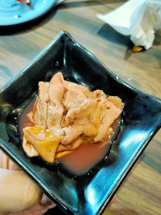 桃園龜山美食-巴適經典麻辣火鍋林口店-746元就有和牛吃到飽，還有牛舌牛肝隨你吃，珍珠奶茶自己調啊!!  (邀約) @民宿女王芽月-美食.旅遊.全台趴趴走