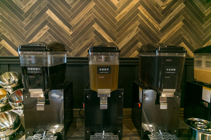 桃園龜山美食-巴適經典麻辣火鍋林口店-746元就有和牛吃到飽，還有牛舌牛肝隨你吃，珍珠奶茶自己調啊!!  (邀約) @民宿女王芽月-美食.旅遊.全台趴趴走