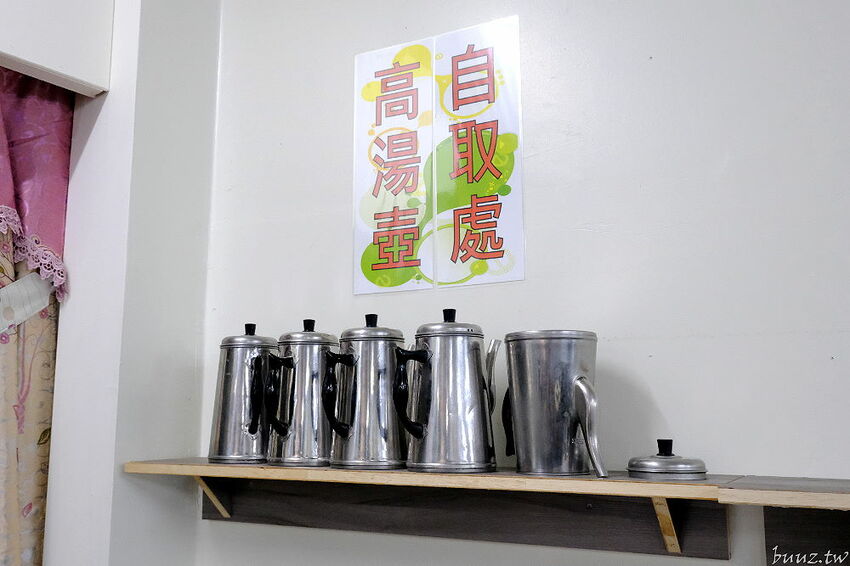 榴槤雞湯想嚐嚐看嗎~田園旁的廣式椰子雞餐廳,加入整顆椰子水,湯頭甘甜有濃厚果香!