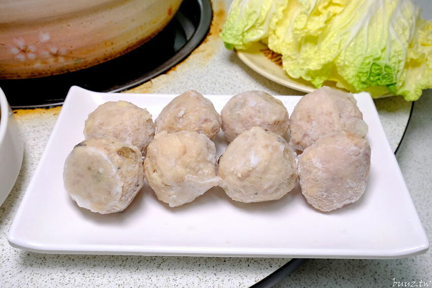 榴槤雞湯想嚐嚐看嗎~田園旁的廣式椰子雞餐廳,加入整顆椰子水,湯頭甘甜有濃厚果香!