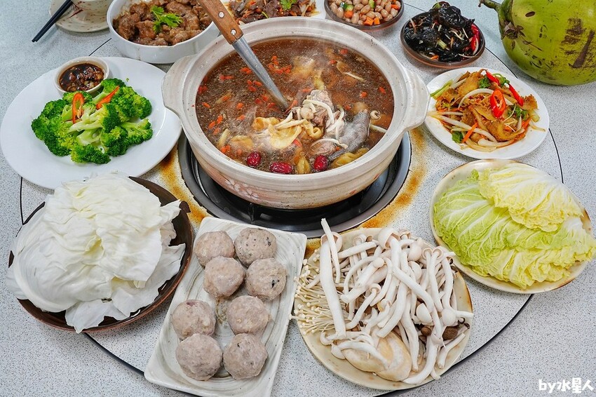 廣式養生功夫雞 椰子雞火鍋