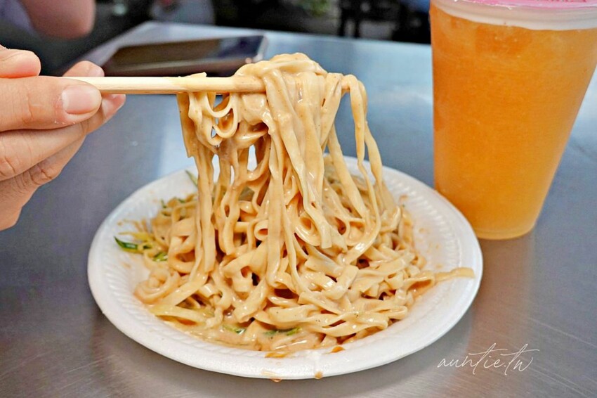 【嘉義】西區｜涼麵四味果汁，蒜香美乃滋涼麵，招牌四味果汁，夏天就是要這一味！