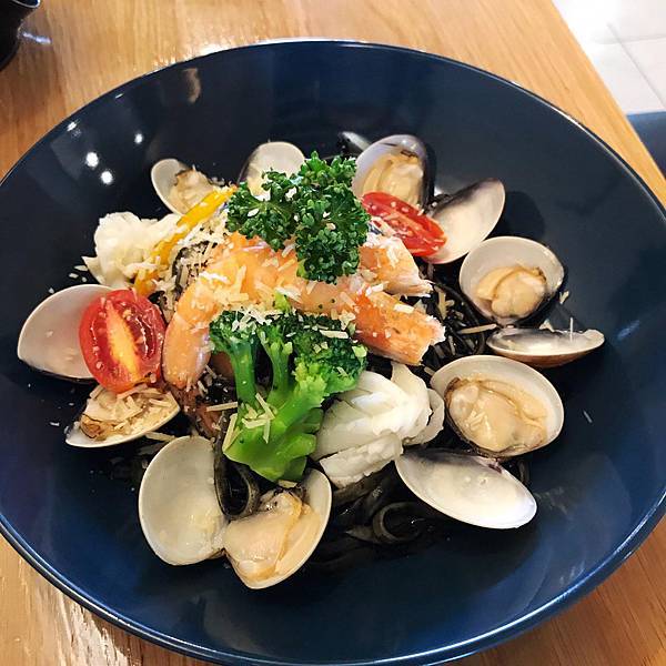 Food one 餐酒館_201012_3.jpg