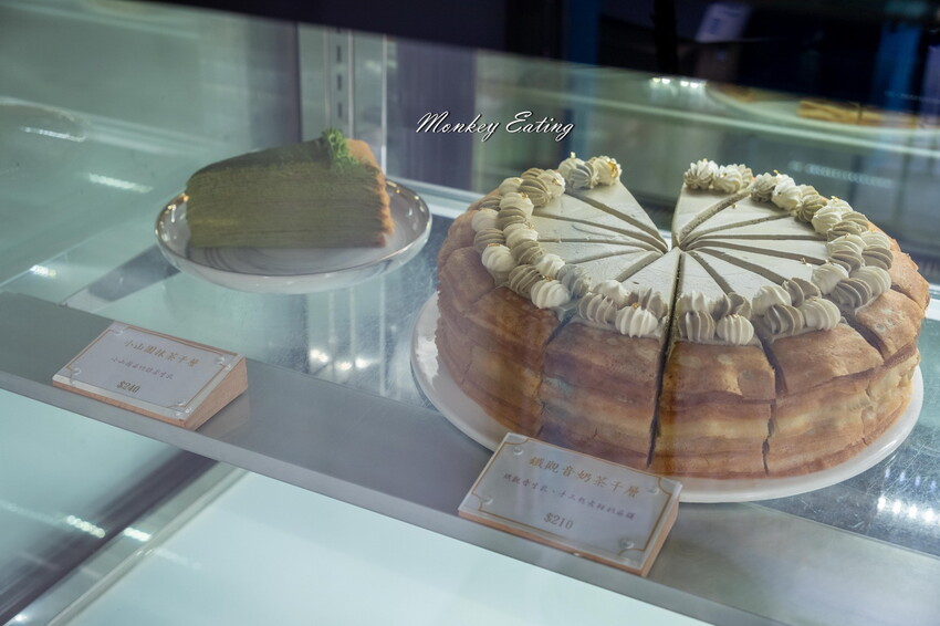 【台中北區】香緹果子咖啡館│號稱台中版HARBS水果千層蛋糕太驚艷！鮮乳雪紡濃郁奶香超綿密。台中甜點下午茶推薦 - 貪吃猴的幻想