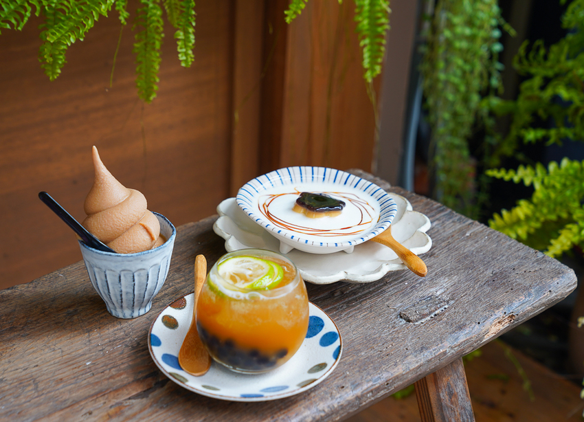 [高雄下午茶推薦]二 雄 じお-波哥茶飲3.0~平價日式文青風甜點茶飲店 @美食好芃友