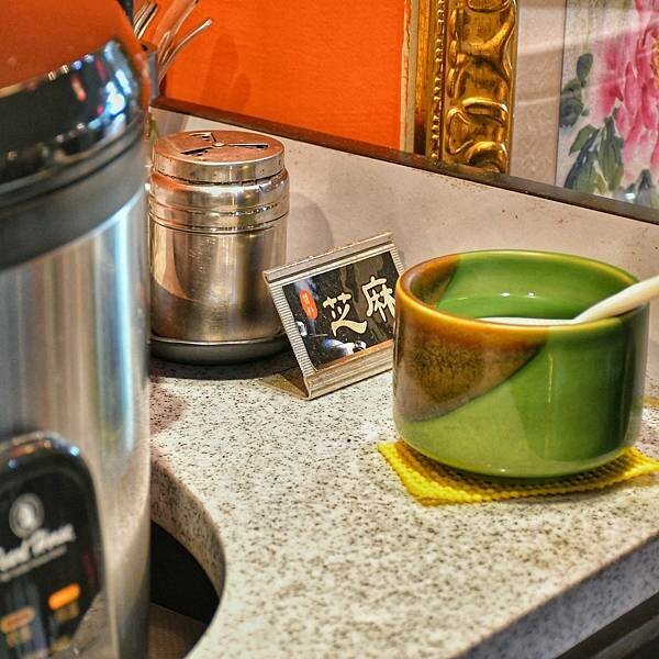 【桃園龜山】舞之椒頂級麻辣鴛鴦鍋 | 手工炒製麻辣鍋底,鍋底無限續加,精選優質食材,林口精緻麻辣鍋,林口長庚美食,老饕必吃餐廳,寵物友善餐廳