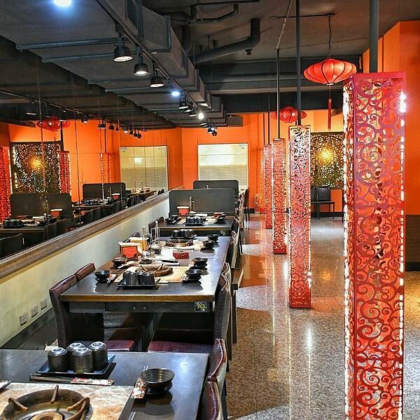 【桃園龜山】舞之椒頂級麻辣鴛鴦鍋 | 手工炒製麻辣鍋底,鍋底無限續加,精選優質食材,林口精緻麻辣鍋,林口長庚美食,老饕必吃餐廳,寵物友善餐廳