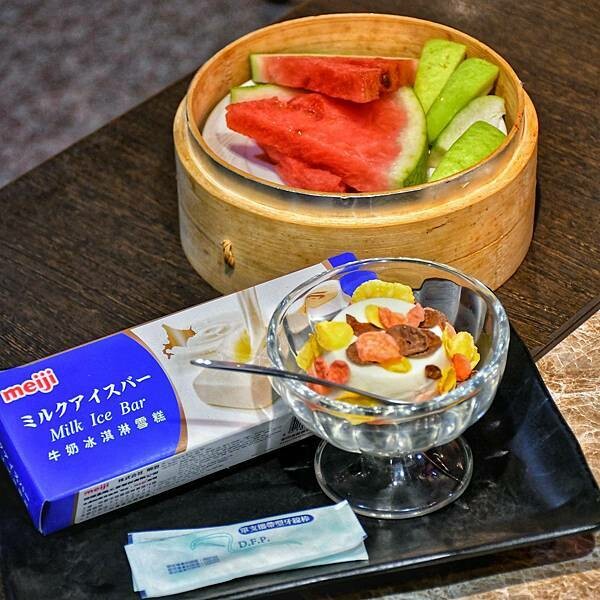 【桃園龜山】舞之椒頂級麻辣鴛鴦鍋 | 手工炒製麻辣鍋底,鍋底無限續加,精選優質食材,林口精緻麻辣鍋,林口長庚美食,老饕必吃餐廳,寵物友善餐廳