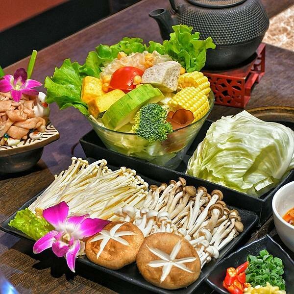 【桃園龜山】舞之椒頂級麻辣鴛鴦鍋 | 手工炒製麻辣鍋底,鍋底無限續加,精選優質食材,林口精緻麻辣鍋,林口長庚美食,老饕必吃餐廳,寵物友善餐廳