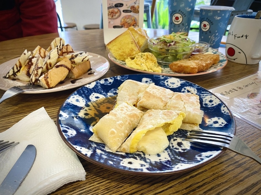 IMG_E6350 (Large).JPG IMG_E6350 (Large).JPG