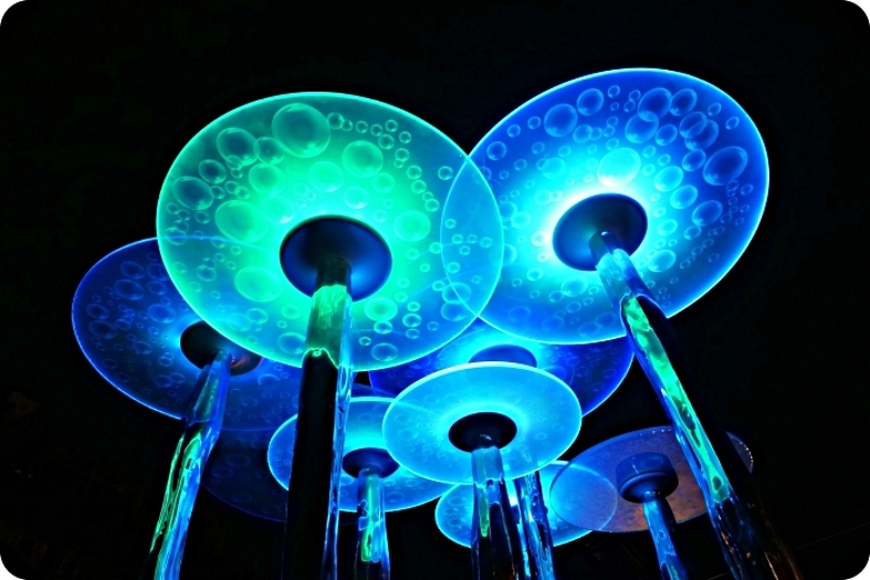 歡迎來到阿凡達世界⎪夜晚點燈一秒進入潘朵拉星球,冷泉公園大變身! @捲捲頭 Wonderful 品味。生活 歡迎來到阿凡達世界⎪夜晚點燈一秒進入潘朵拉星球,冷泉公園大變身! @捲捲頭 Wonderful 品味。生活