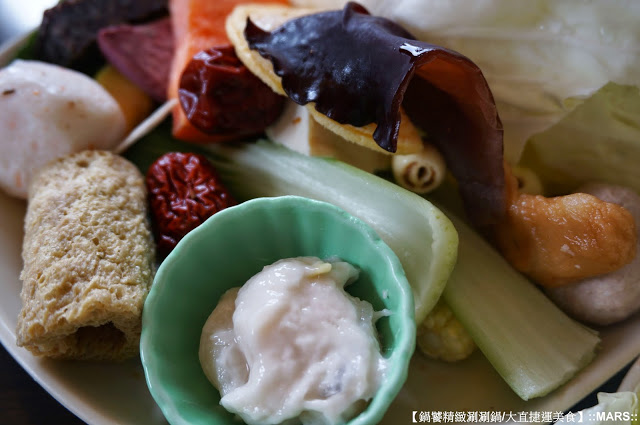 【台北】鍋饕涮涮鍋 /大直捷運美食．重量級安格斯雪花黑牛鍋/蛤蜊鍋．品嚐體驗。