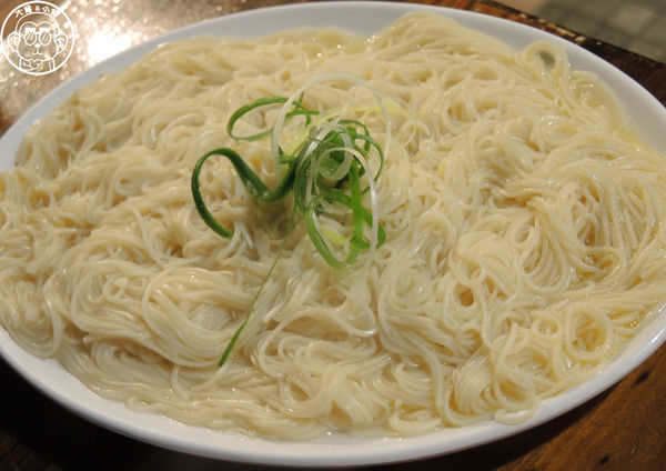 車庫羊肉爐:呷飽祙【台北中山・車庫羊肉爐】電話霹靂難打的無招牌巷弄美食 車庫羊肉爐:呷飽祙【台北中山・車庫羊肉爐】電話霹靂難打的無招牌巷弄美食