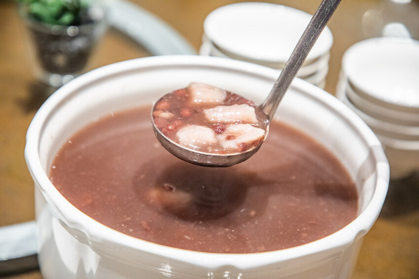 新北市金山區陽明山天籟渡假酒店|史上最強一泊8食,入住從早吃到晚!暢遊北台灣最大溫泉水樂園