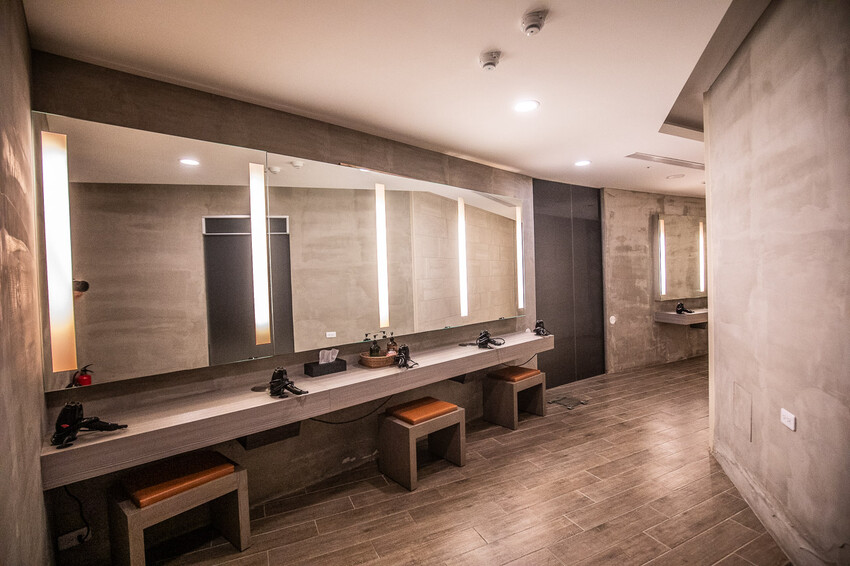 新北市金山區陽明山天籟渡假酒店|史上最強一泊8食,入住從早吃到晚!暢遊北台灣最大溫泉水樂園