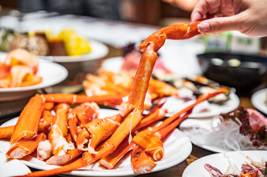 新北市金山區陽明山天籟渡假酒店|史上最強一泊8食,入住從早吃到晚!暢遊北台灣最大溫泉水樂園