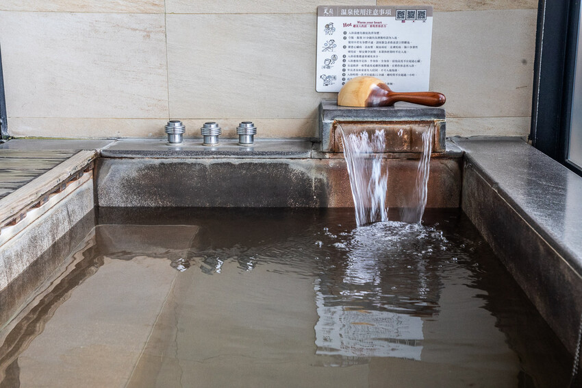 新北市金山區陽明山天籟渡假酒店|史上最強一泊8食,入住從早吃到晚!暢遊北台灣最大溫泉水樂園