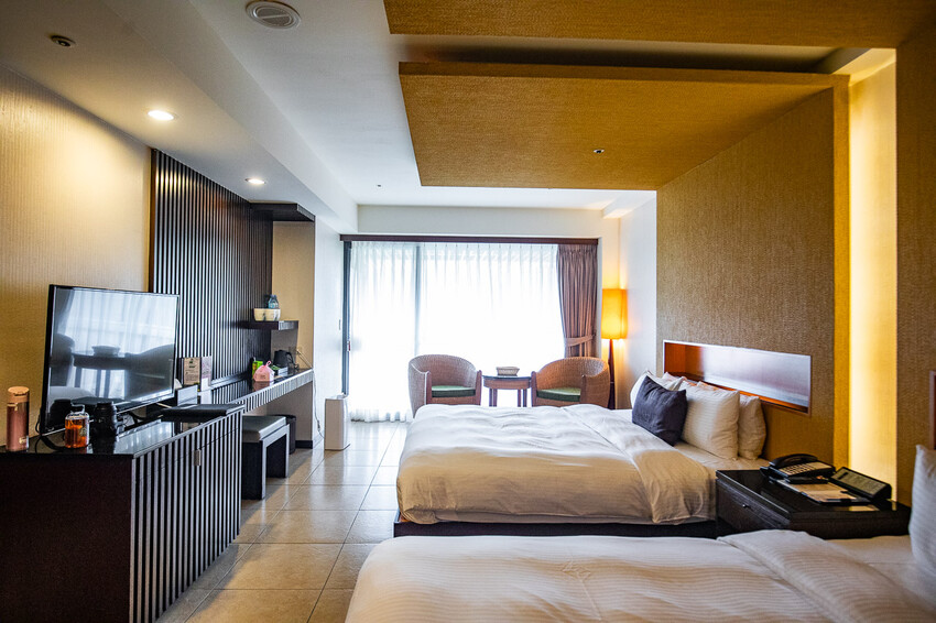 新北市金山區陽明山天籟渡假酒店|史上最強一泊8食,入住從早吃到晚!暢遊北台灣最大溫泉水樂園