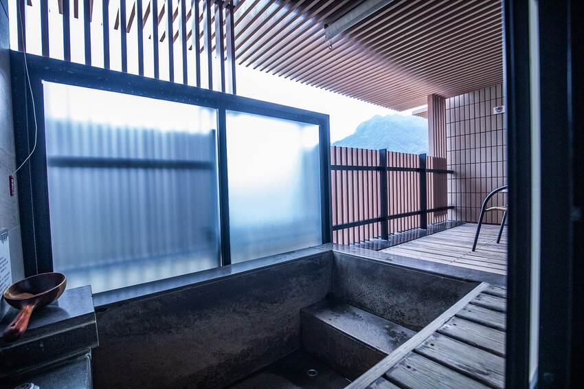 新北市金山區陽明山天籟渡假酒店|史上最強一泊8食,入住從早吃到晚!暢遊北台灣最大溫泉水樂園