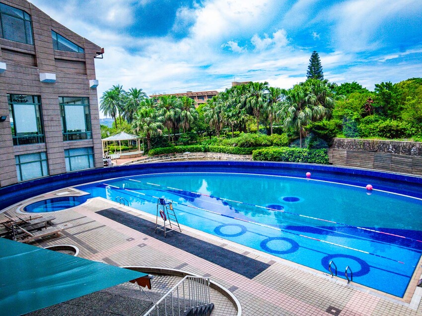 新北市金山區陽明山天籟渡假酒店|史上最強一泊8食,入住從早吃到晚!暢遊北台灣最大溫泉水樂園