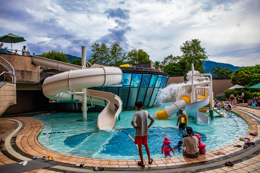 新北市金山區陽明山天籟渡假酒店|史上最強一泊8食,入住從早吃到晚!暢遊北台灣最大溫泉水樂園