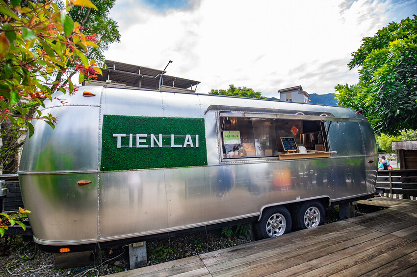 新北市金山區陽明山天籟渡假酒店|史上最強一泊8食,入住從早吃到晚!暢遊北台灣最大溫泉水樂園