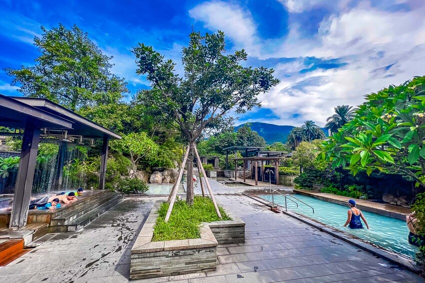 新北市金山區陽明山天籟渡假酒店|史上最強一泊8食,入住從早吃到晚!暢遊北台灣最大溫泉水樂園