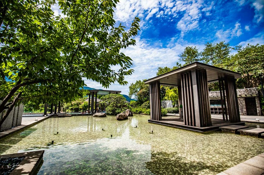 新北市金山區陽明山天籟渡假酒店|史上最強一泊8食,入住從早吃到晚!暢遊北台灣最大溫泉水樂園