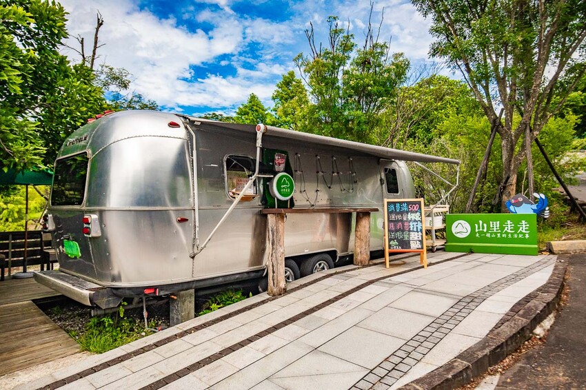 新北市金山區陽明山天籟渡假酒店|史上最強一泊8食,入住從早吃到晚!暢遊北台灣最大溫泉水樂園