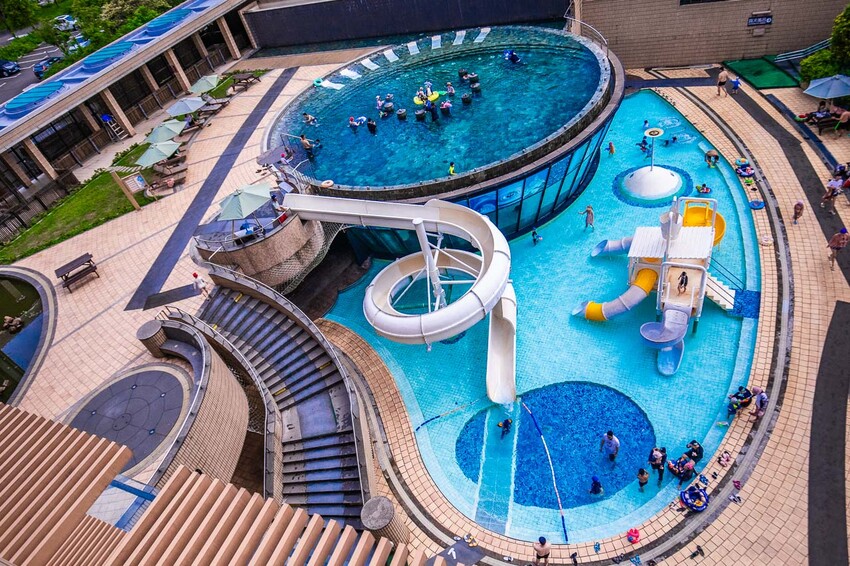 新北市金山區陽明山天籟渡假酒店|史上最強一泊8食,入住從早吃到晚!暢遊北台灣最大溫泉水樂園