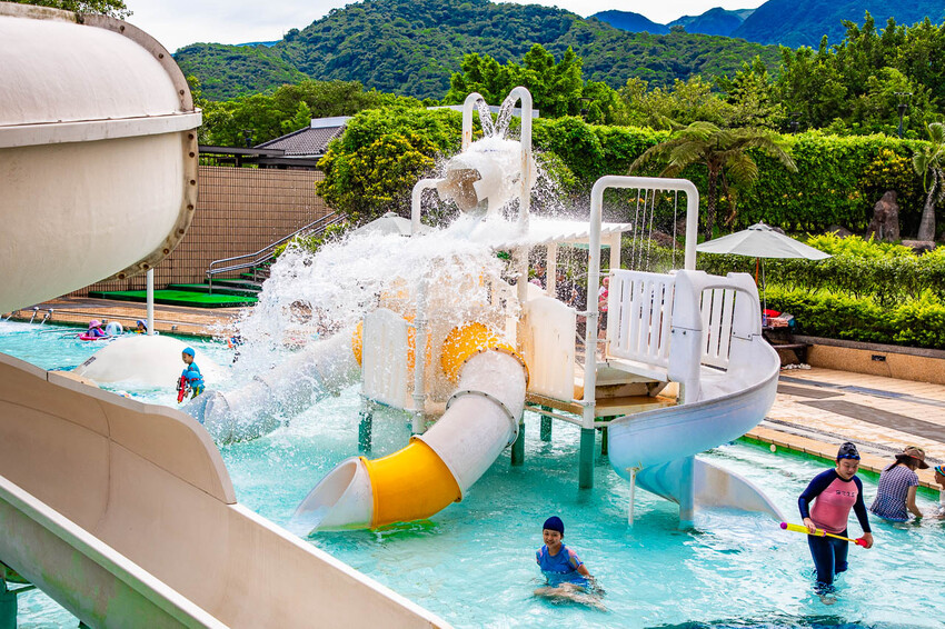 新北市金山區陽明山天籟渡假酒店|史上最強一泊8食,入住從早吃到晚!暢遊北台灣最大溫泉水樂園