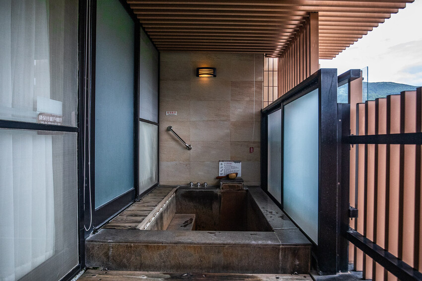 新北市金山區陽明山天籟渡假酒店|史上最強一泊8食,入住從早吃到晚!暢遊北台灣最大溫泉水樂園