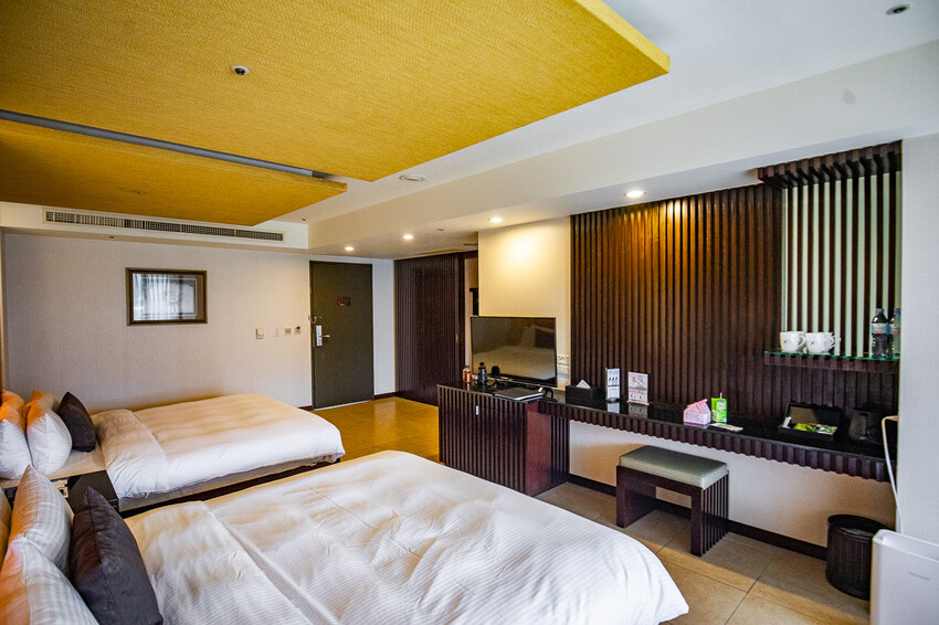 新北市金山區陽明山天籟渡假酒店|史上最強一泊8食,入住從早吃到晚!暢遊北台灣最大溫泉水樂園